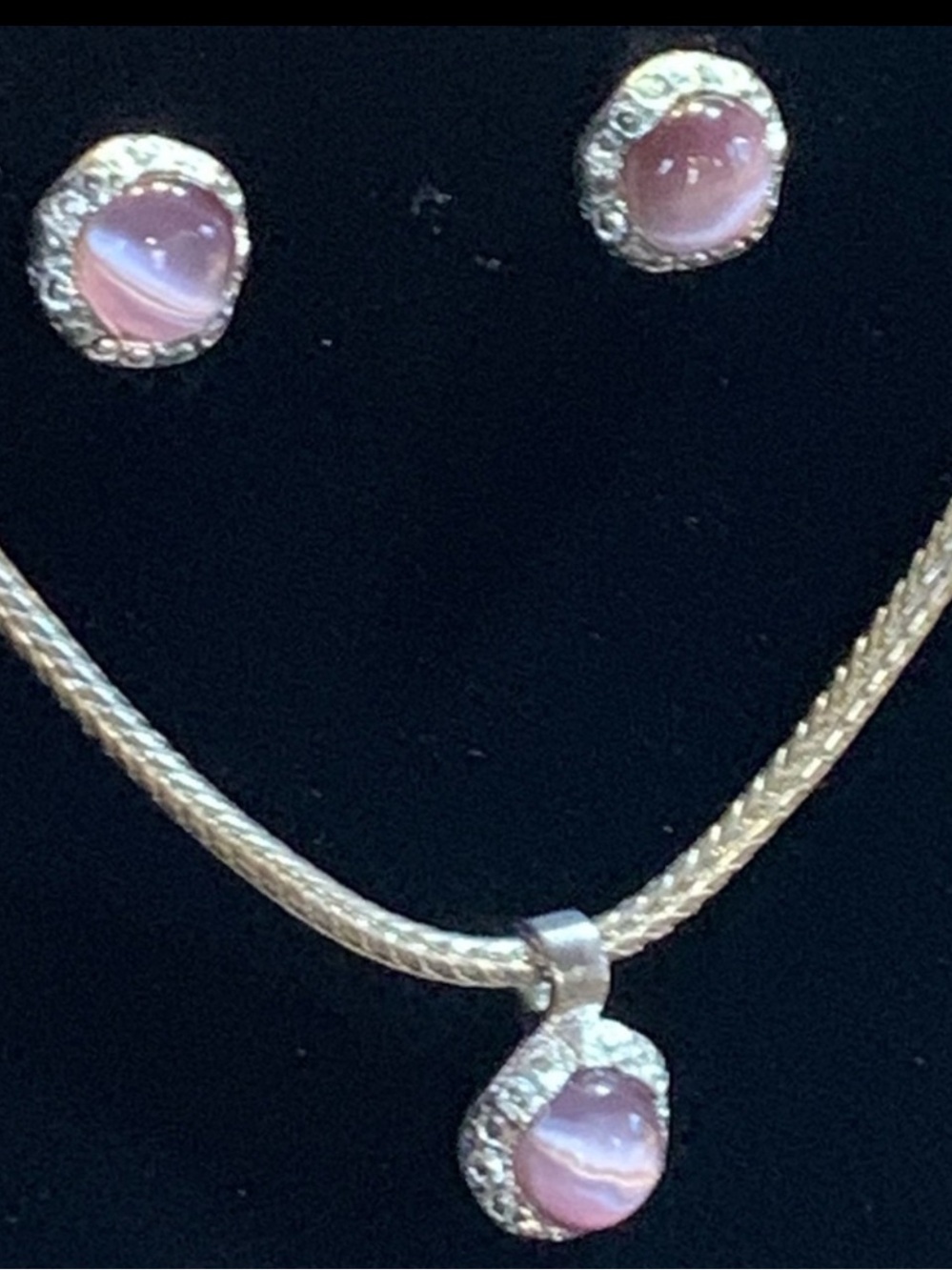 Mauve cat’s eye earring and necklace set